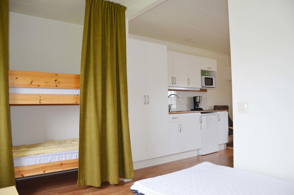 Apelvikstrand Semesterlagenheter Aparthotel Varberg Habitación foto